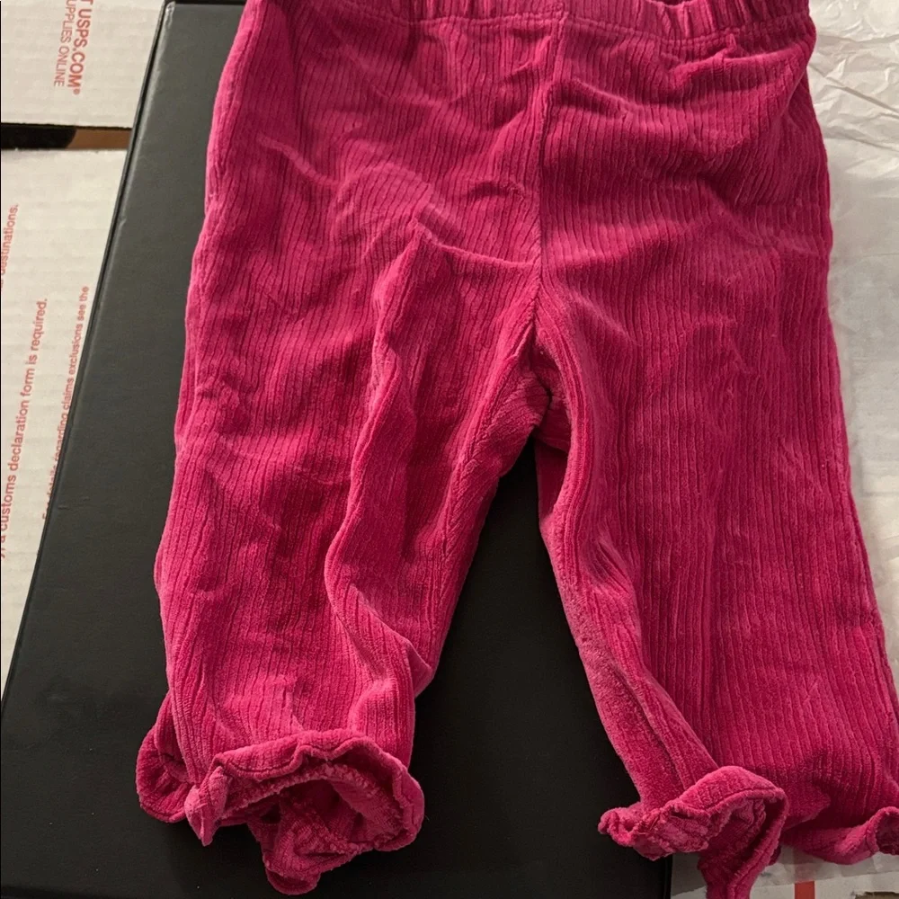 The Children's Place Stretch velour ribbed slack set with ruffle hem 6-9 months - Picture 2 of 9